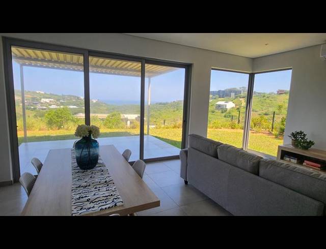 3 BEDROOM TOWNHOUSE FOR SALE IN ZULULAMI COASTAL ESTATE